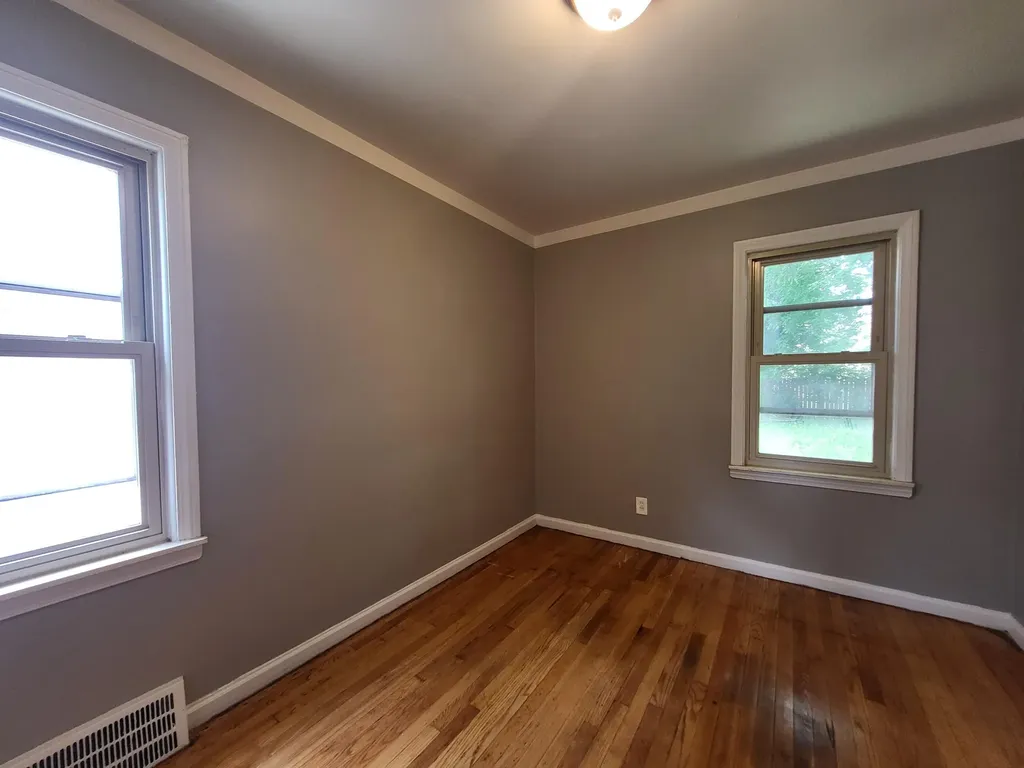 19677 Kingsville Street Harper Woods City MI 48225