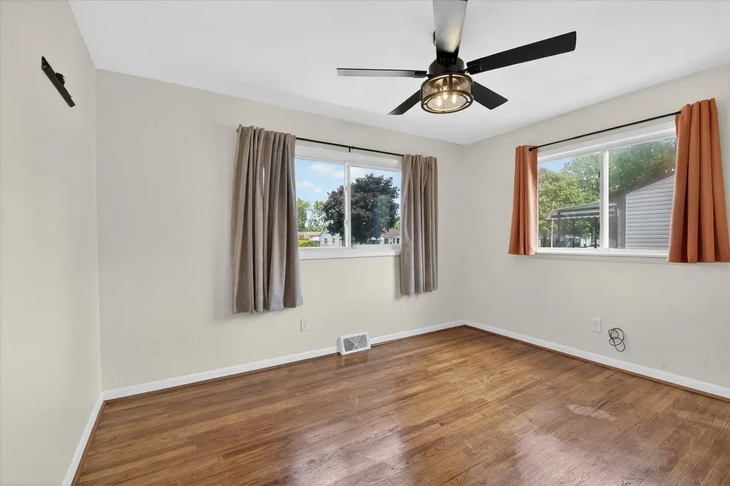 1294 Hawthorne Avenue Ypsilanti Charter Township MI 48198