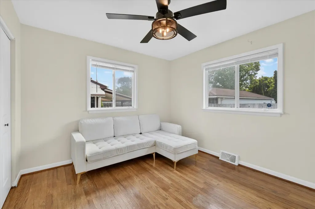 1294 Hawthorne Avenue Ypsilanti Charter Township MI 48198