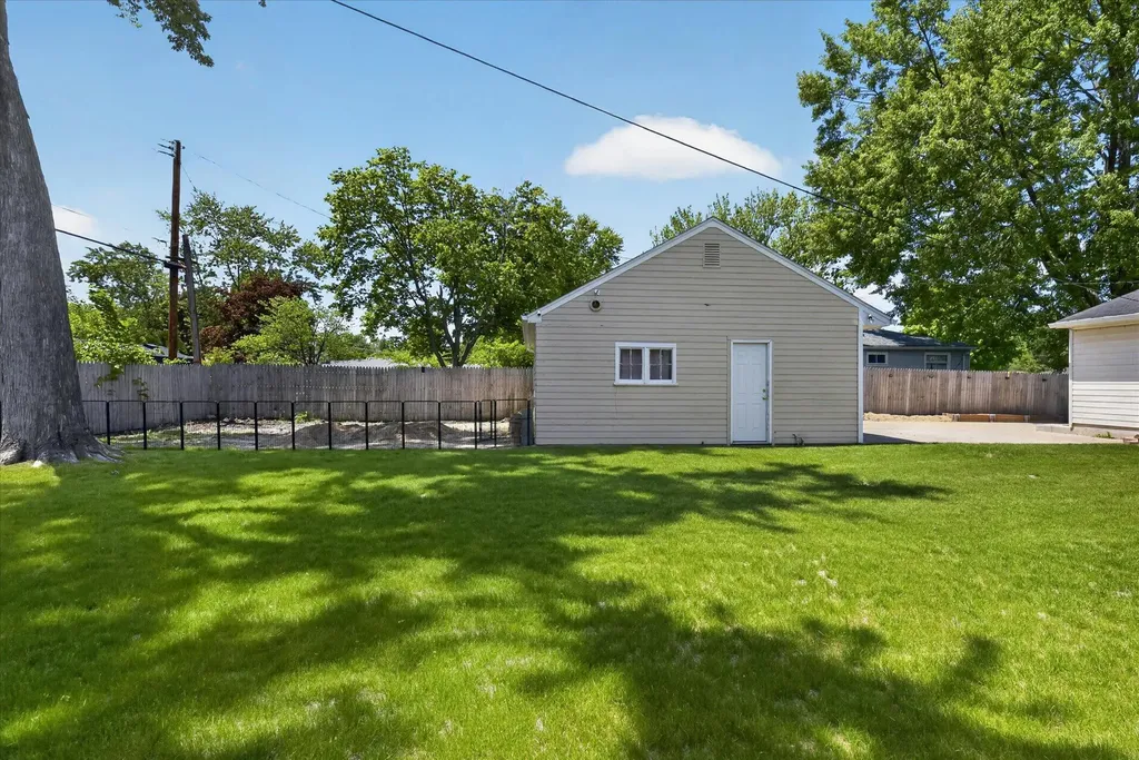 1294 Hawthorne Avenue Ypsilanti Charter Township MI 48198