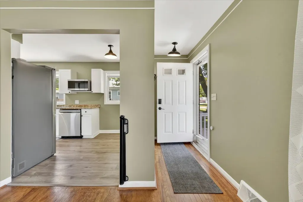 1294 Hawthorne Avenue Ypsilanti Charter Township MI 48198