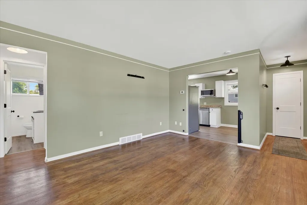 1294 Hawthorne Avenue Ypsilanti Charter Township MI 48198