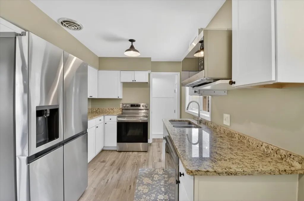 1294 Hawthorne Avenue Ypsilanti Charter Township MI 48198