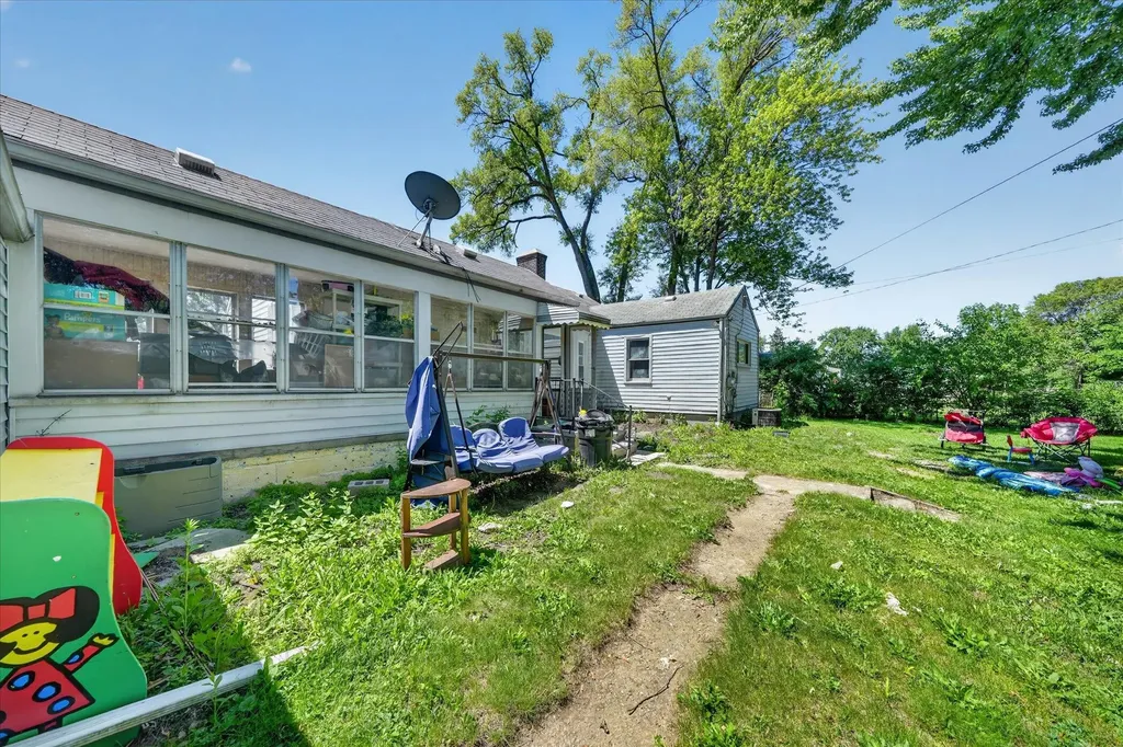 14000 Wales Street Oak Park City MI 48237