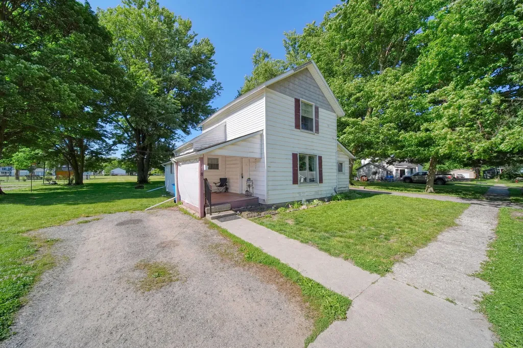118 E Chestnut Street Morenci City MI 49256