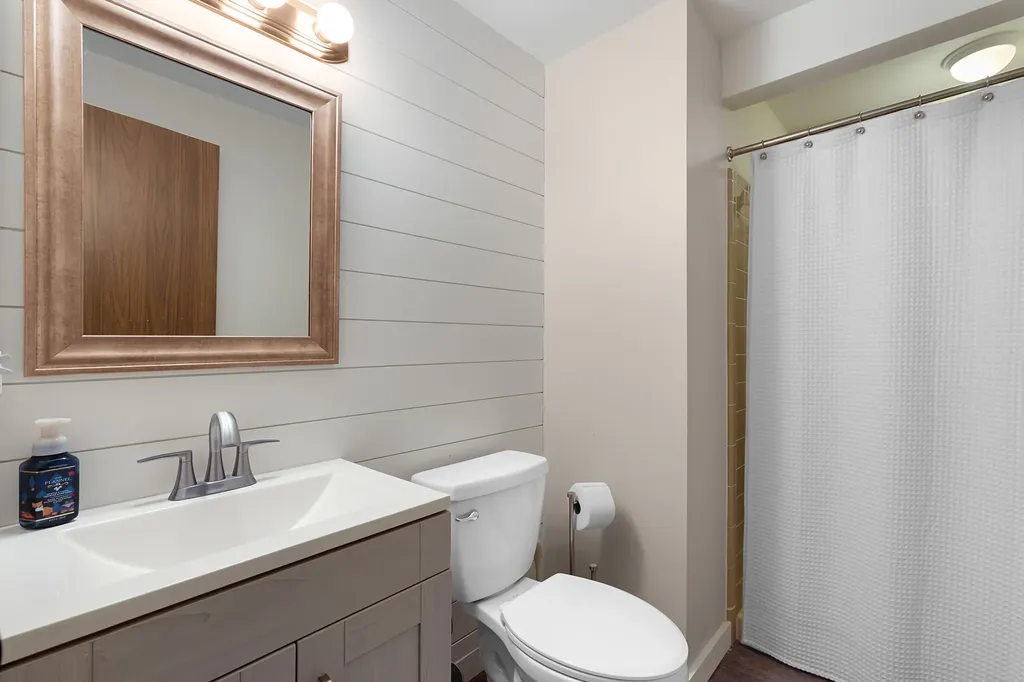 43875 Leeann Lane Canton Charter Township MI 48187