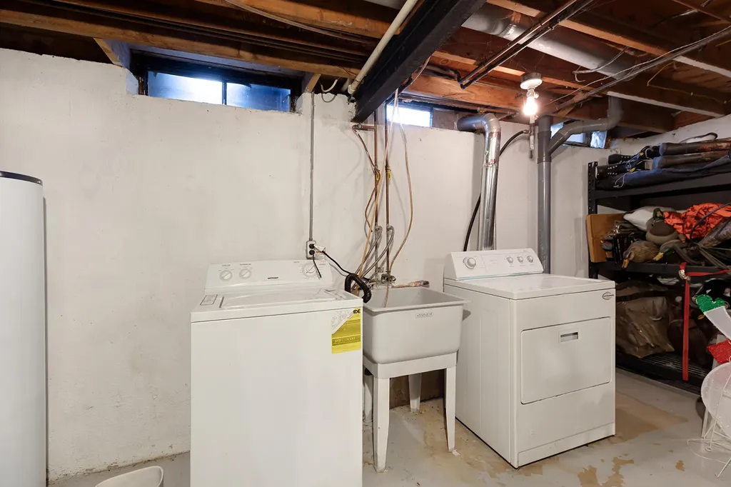 43875 Leeann Lane Canton Charter Township MI 48187