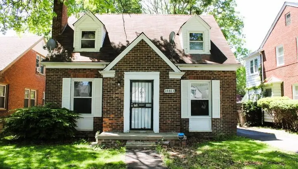 14813 Grandville Avenue Detroit City MI 48223