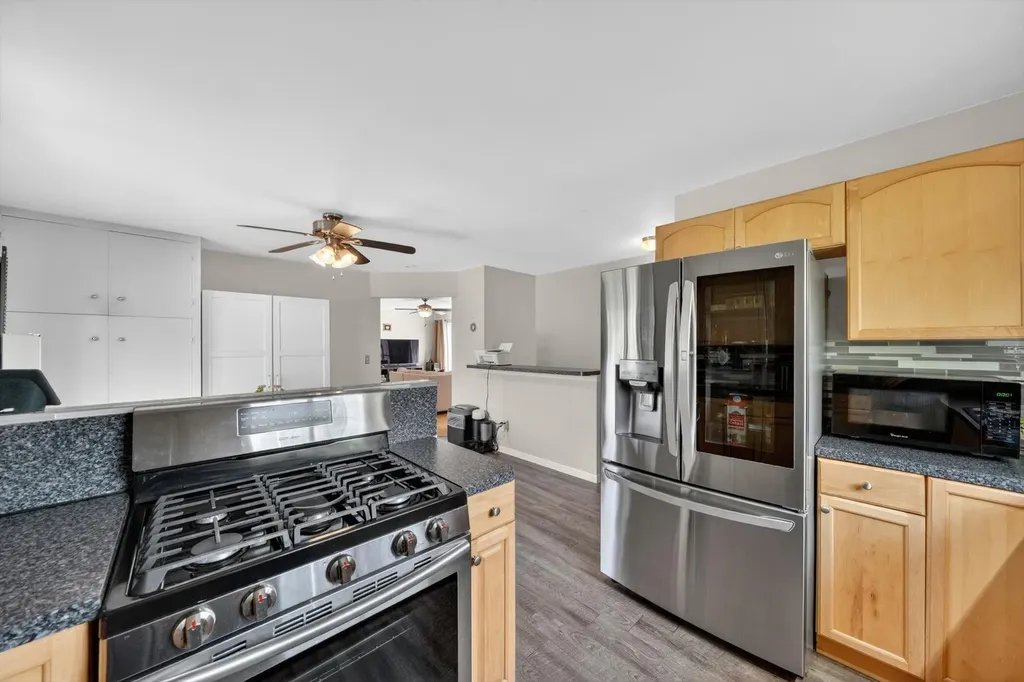38560 Mason Street Livonia City MI 48154