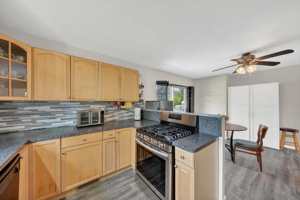 38560 Mason Street Livonia City MI 48154