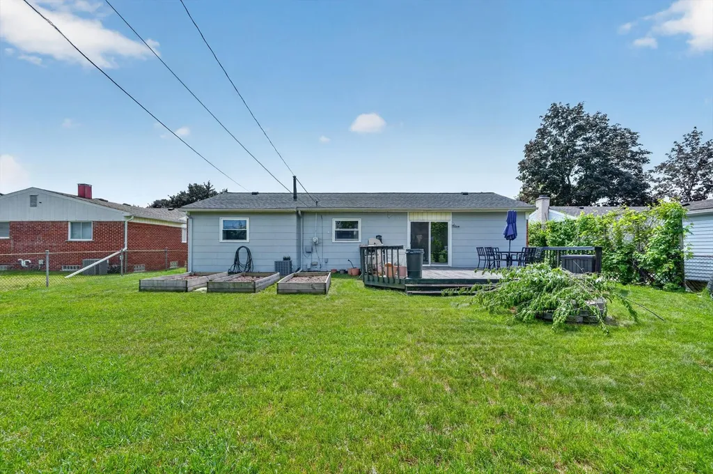 38560 Mason Street Livonia City MI 48154