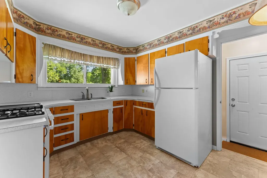 1112 Westwood Boulevard Summit Township MI 49203