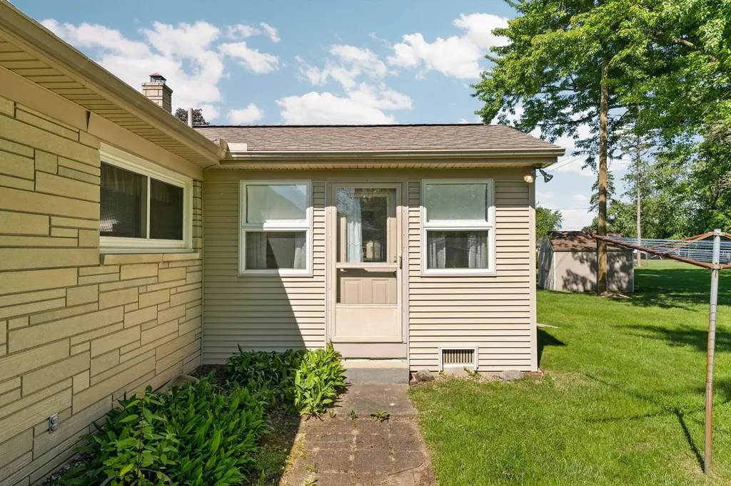 1112 Westwood Boulevard Summit Township MI 49203