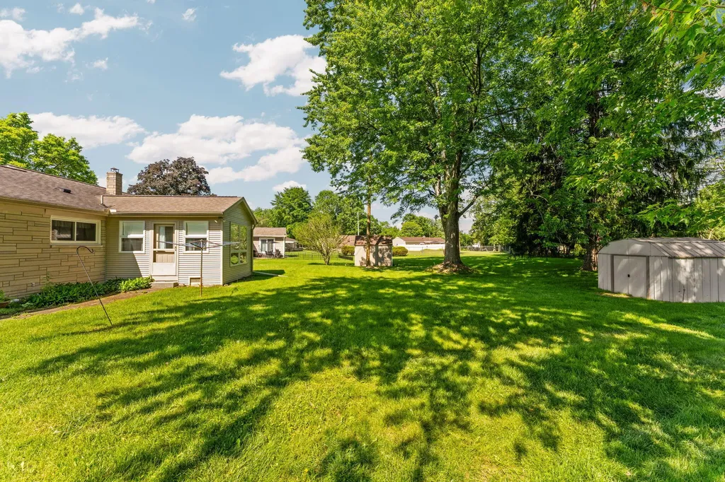 1112 Westwood Boulevard Summit Township MI 49203