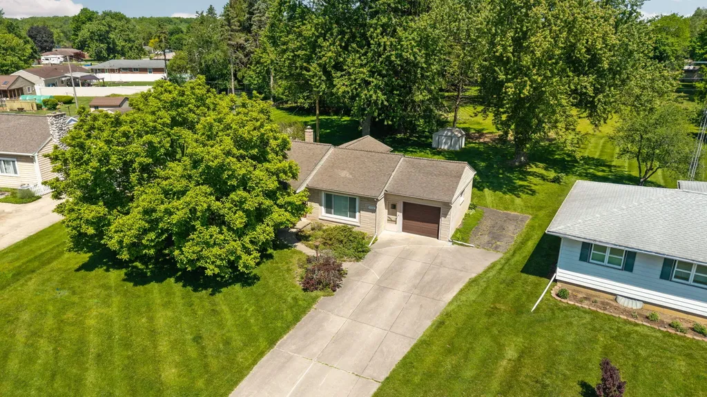 1112 Westwood Boulevard Summit Township MI 49203