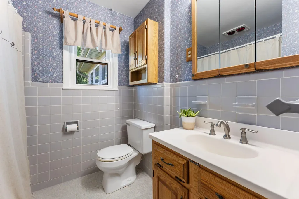 1112 Westwood Boulevard Summit Township MI 49203