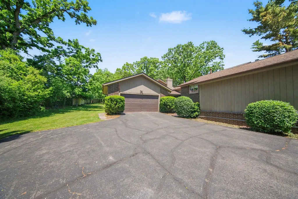 5181 Christine Court Scio Township MI 48103