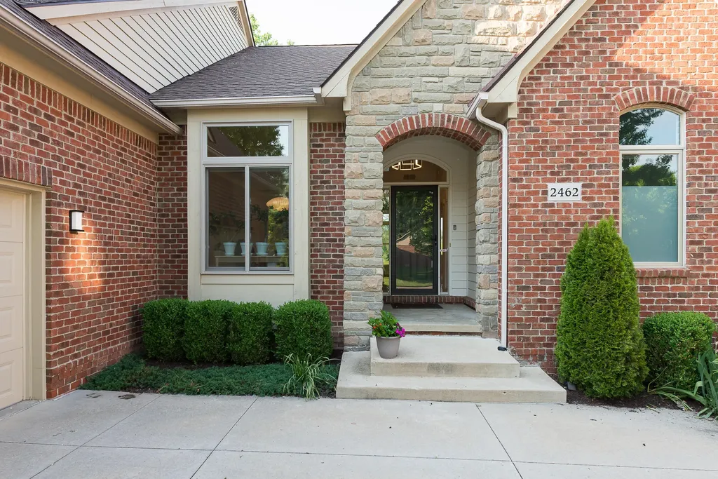 2462 Winged Foot Court Pittsfield Charter Township MI 48108