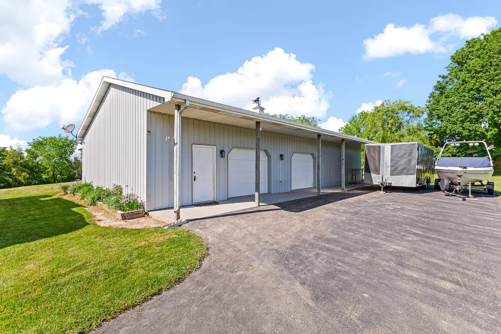9848 Canandaigua Road Seneca Township MI 49235