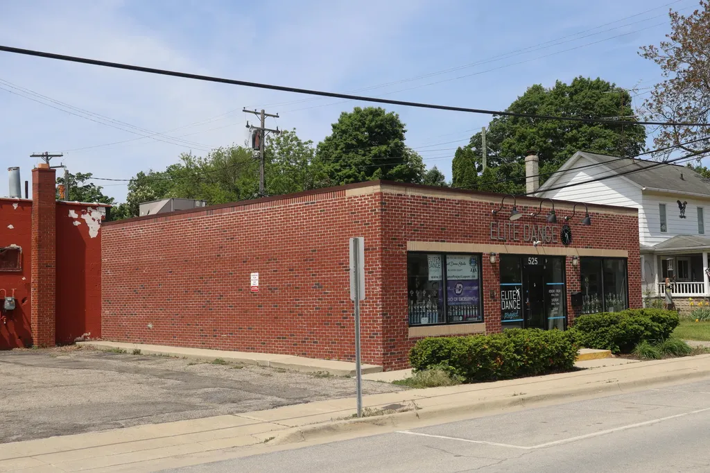 525 N Saginaw Street Lapeer Township MI 48446