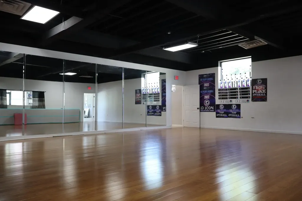 525 N Saginaw Street Lapeer Township MI 48446