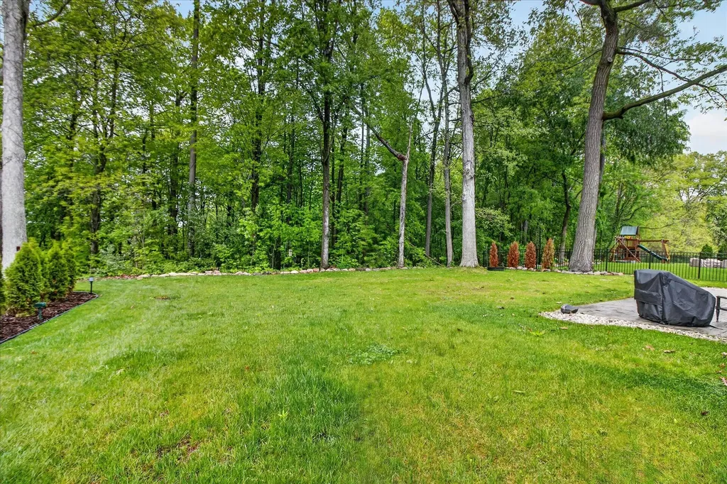 577 Trestle Drive Marion Township MI 48843
