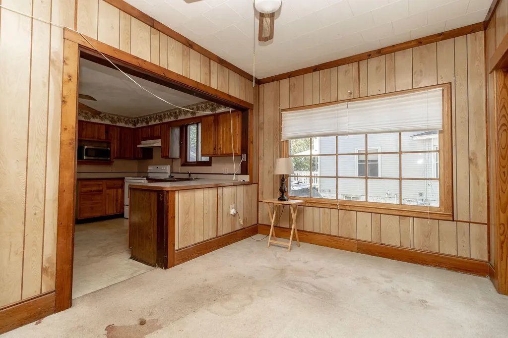434 Sackett Avenue Monroe City MI 48162