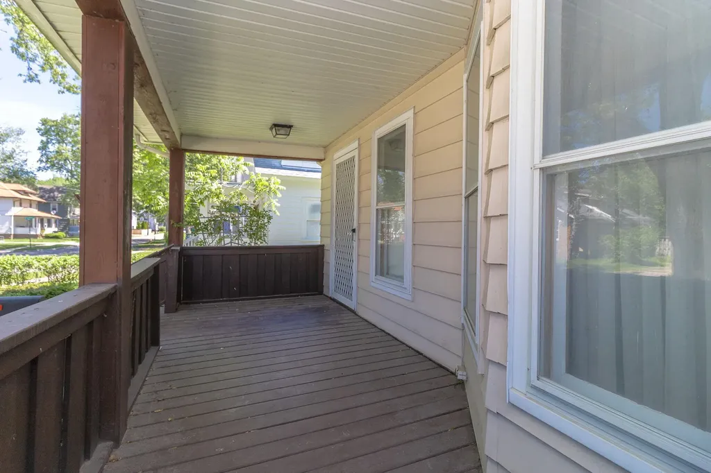 434 Sackett Avenue Monroe City MI 48162