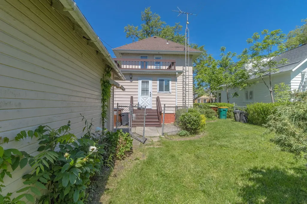 434 Sackett Avenue Monroe City MI 48162