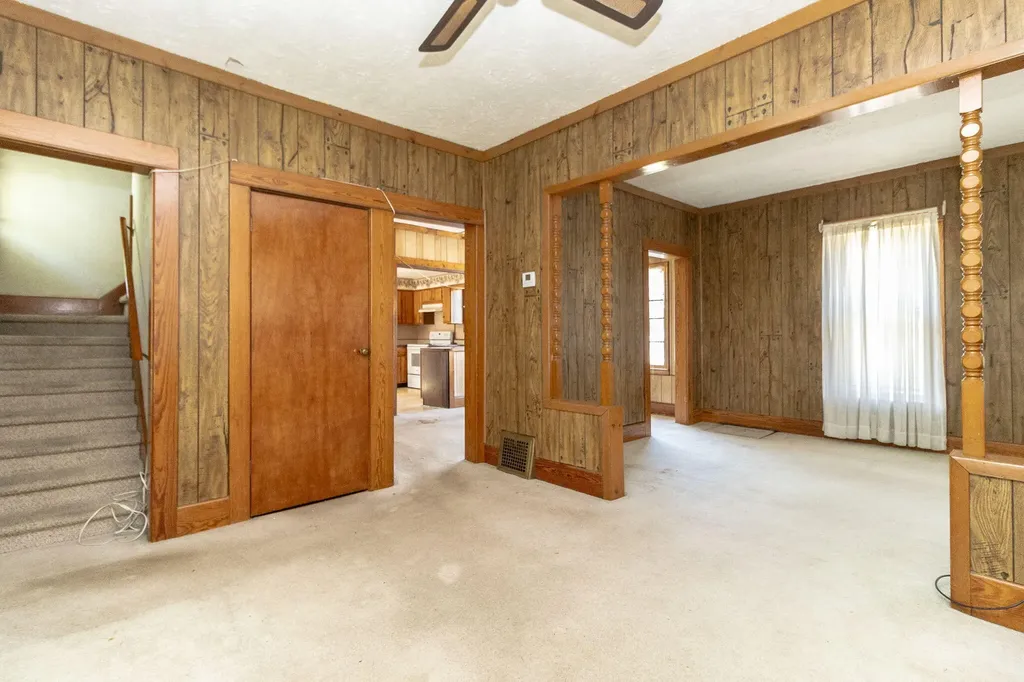 434 Sackett Avenue Monroe City MI 48162