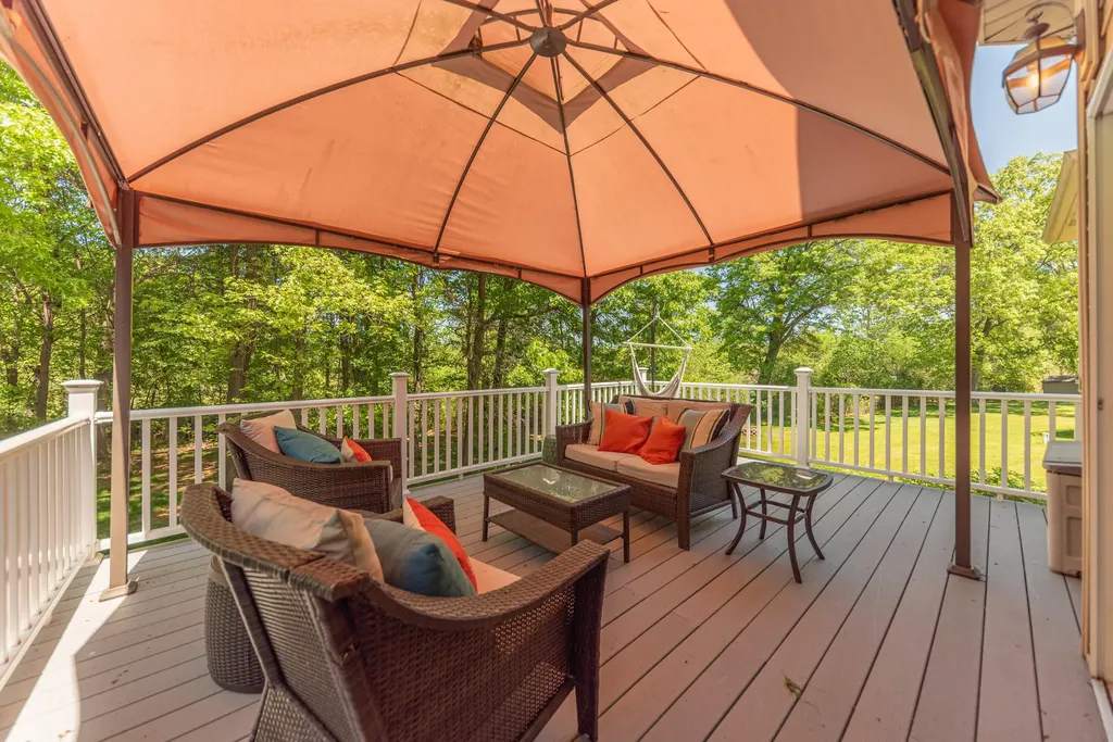 3364 Habitat Trail Pinckney Village MI 48169