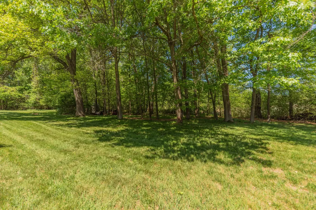 3364 Habitat Trail Pinckney Village MI 48169