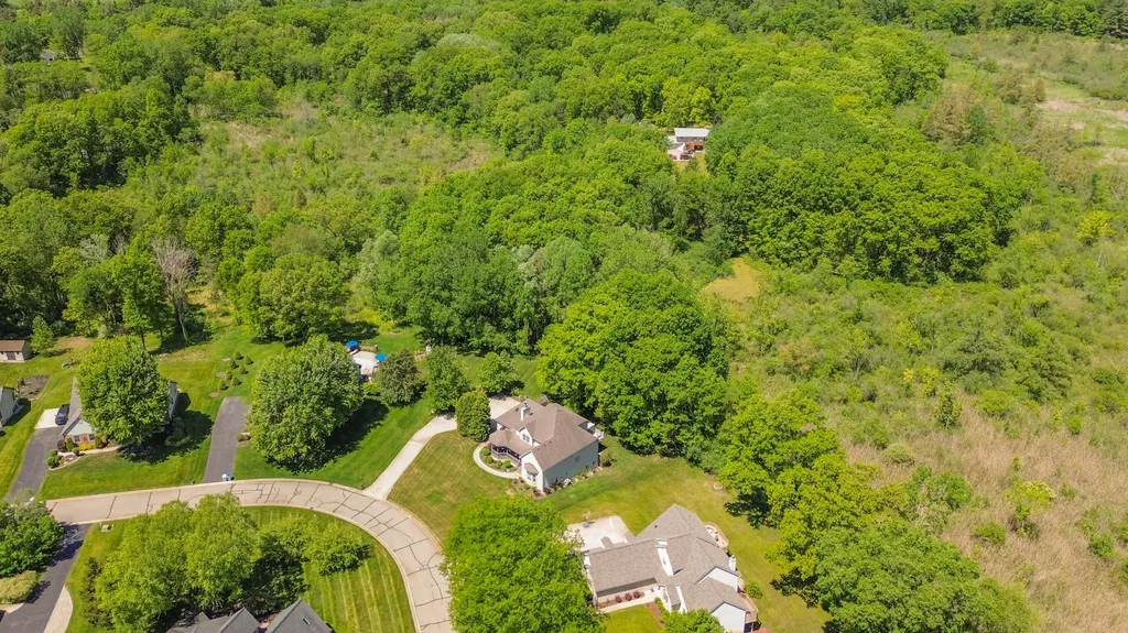 3364 Habitat Trail Pinckney Village MI 48169