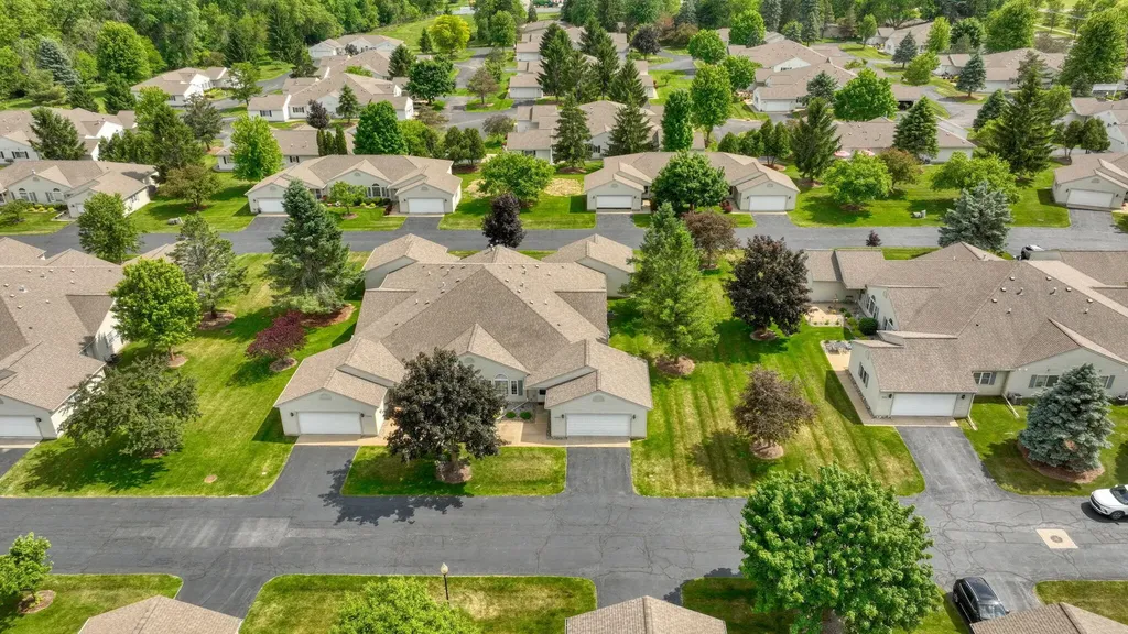 2002 Stillwater Drive Tecumseh City MI 49286