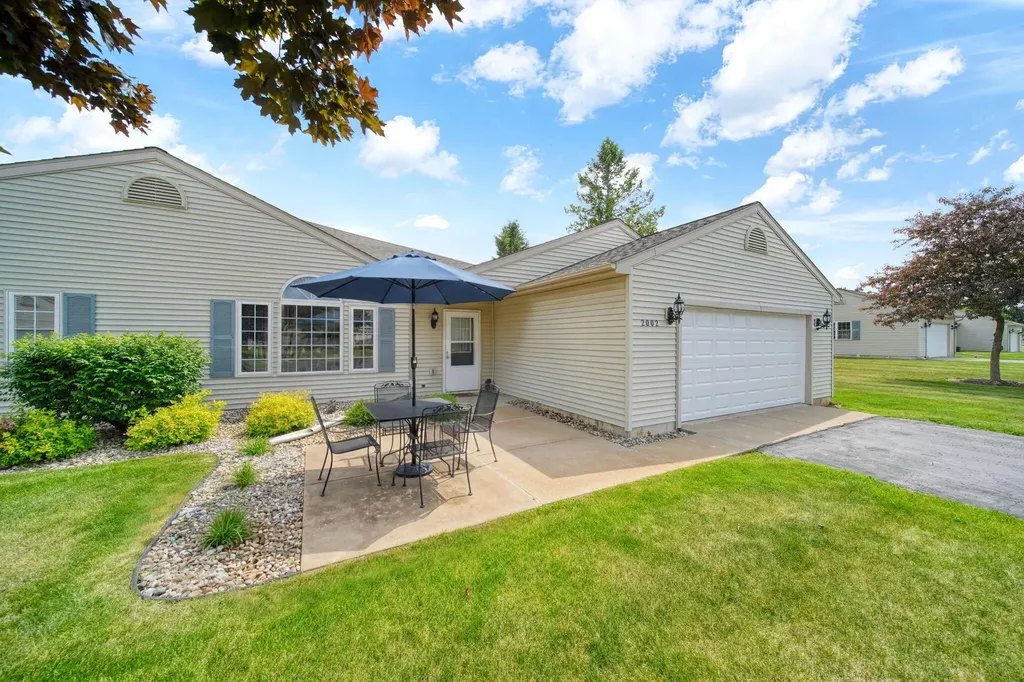 2002 Stillwater Drive Tecumseh City MI 49286