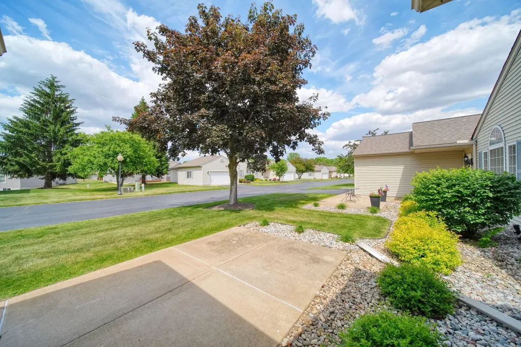 2002 Stillwater Drive Tecumseh City MI 49286