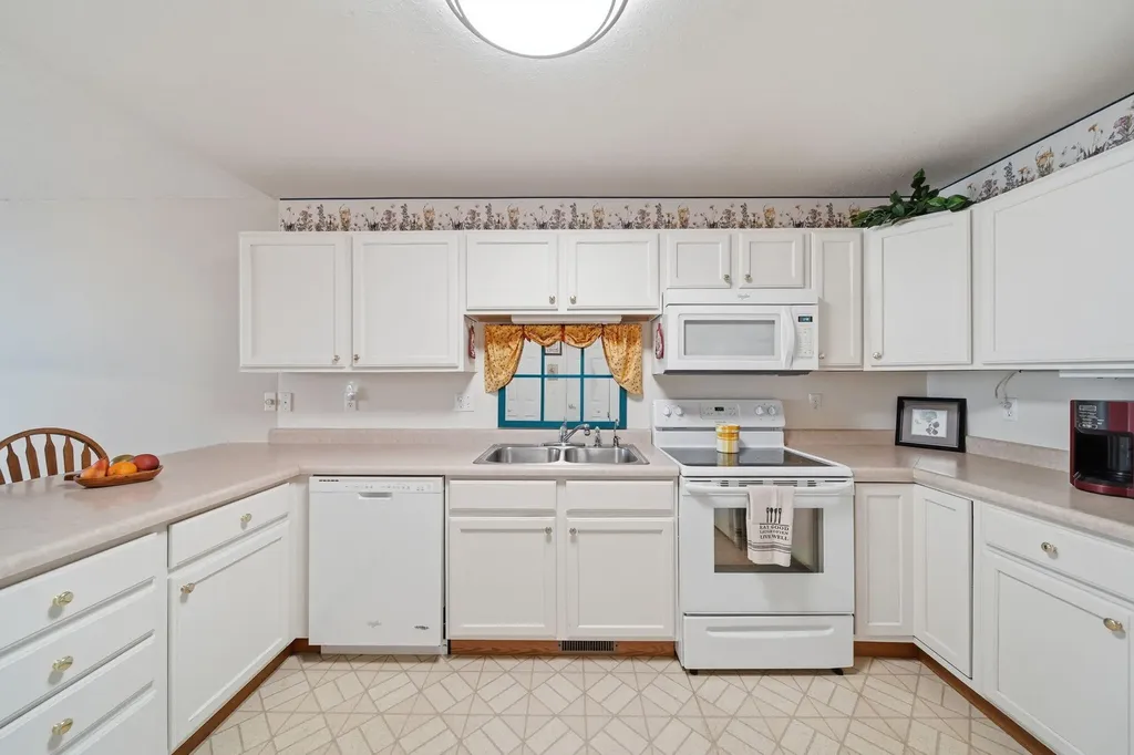 2002 Stillwater Drive Tecumseh City MI 49286