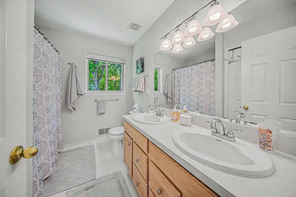 159 Rockwood Court Scio Township MI 48103