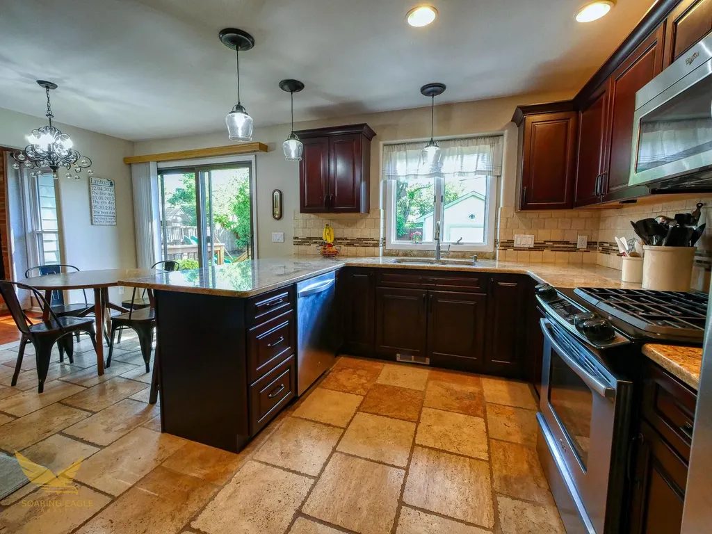 1583 Weymouth Street West Bloomfield Charter Township MI 48324