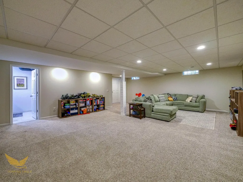 1583 Weymouth Street West Bloomfield Charter Township MI 48324