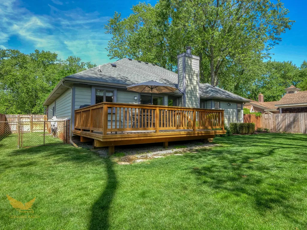 1583 Weymouth Street West Bloomfield Charter Township MI 48324