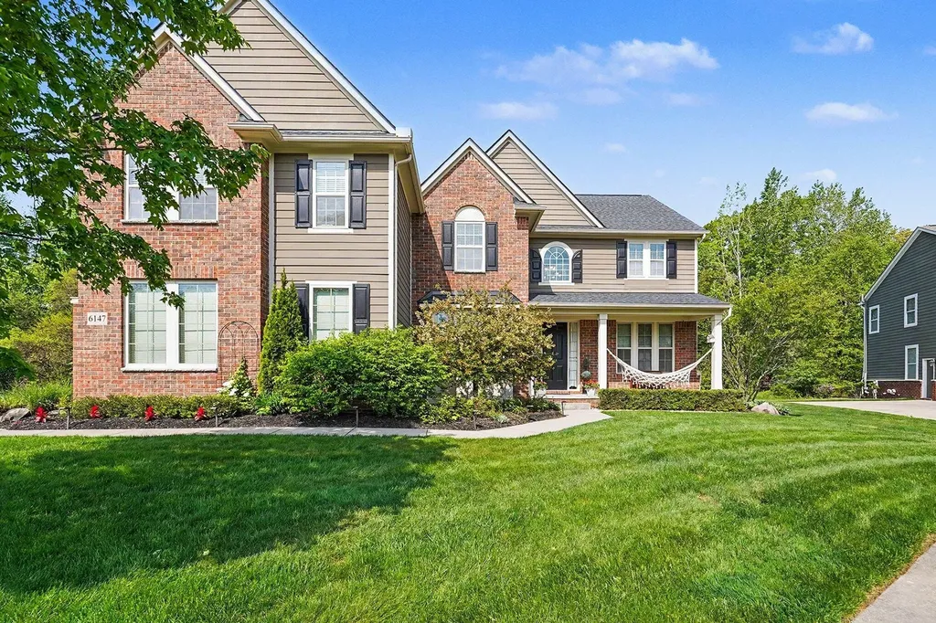 6147 Birchcrest Lane Commerce Charter Township MI 48382