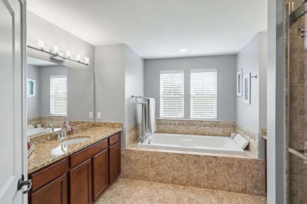 6147 Birchcrest Lane Commerce Charter Township MI 48382