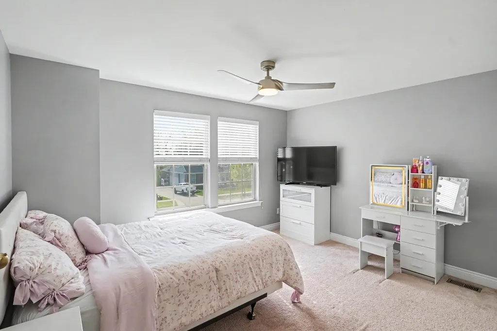 6147 Birchcrest Lane Commerce Charter Township MI 48382
