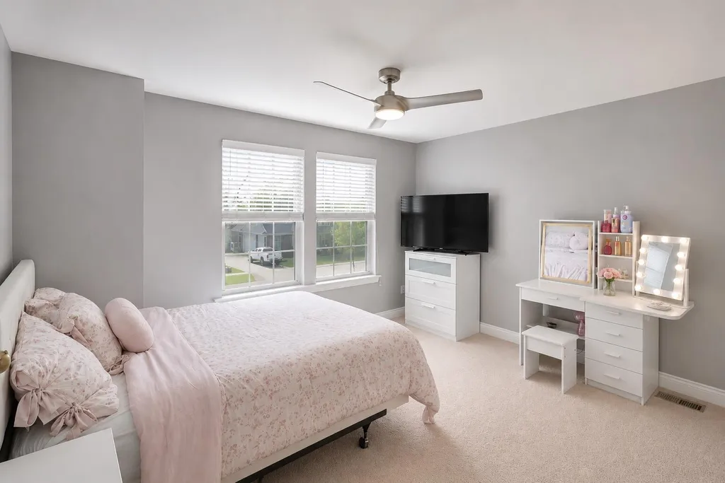 6147 Birchcrest Lane Commerce Charter Township MI 48382