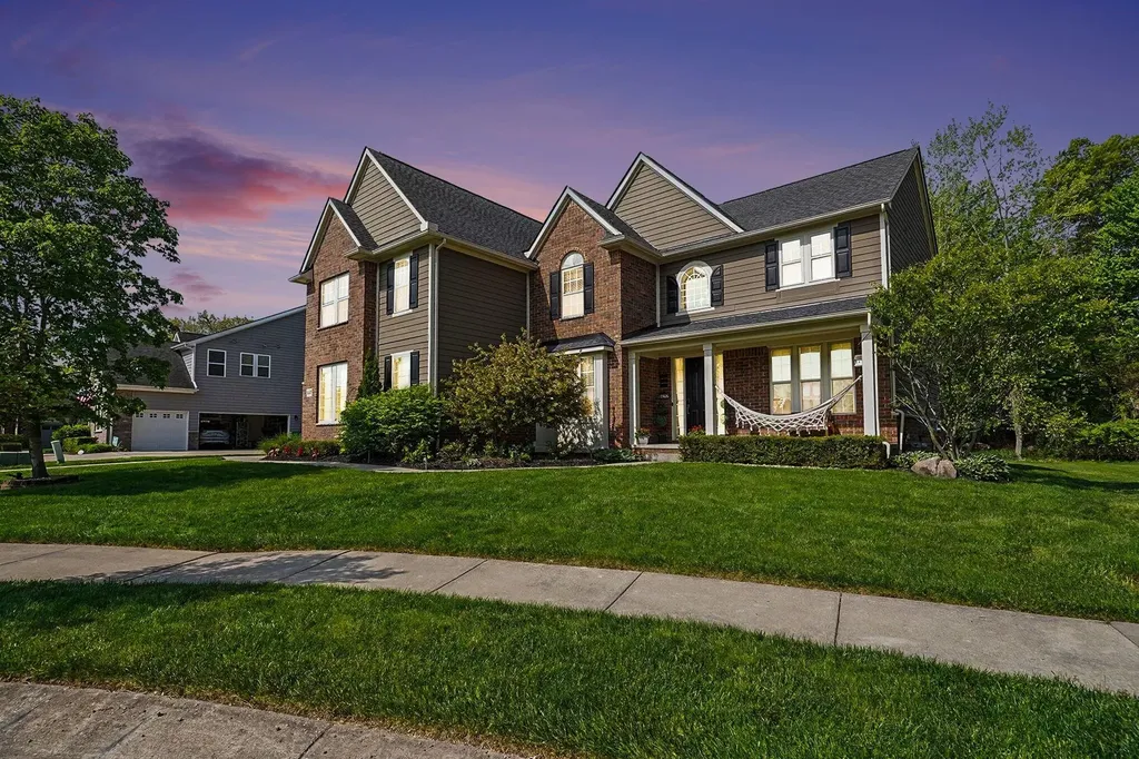 6147 Birchcrest Lane Commerce Charter Township MI 48382