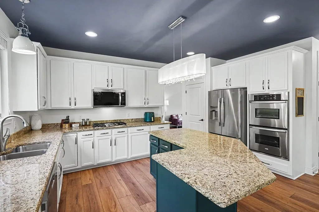 6147 Birchcrest Lane Commerce Charter Township MI 48382