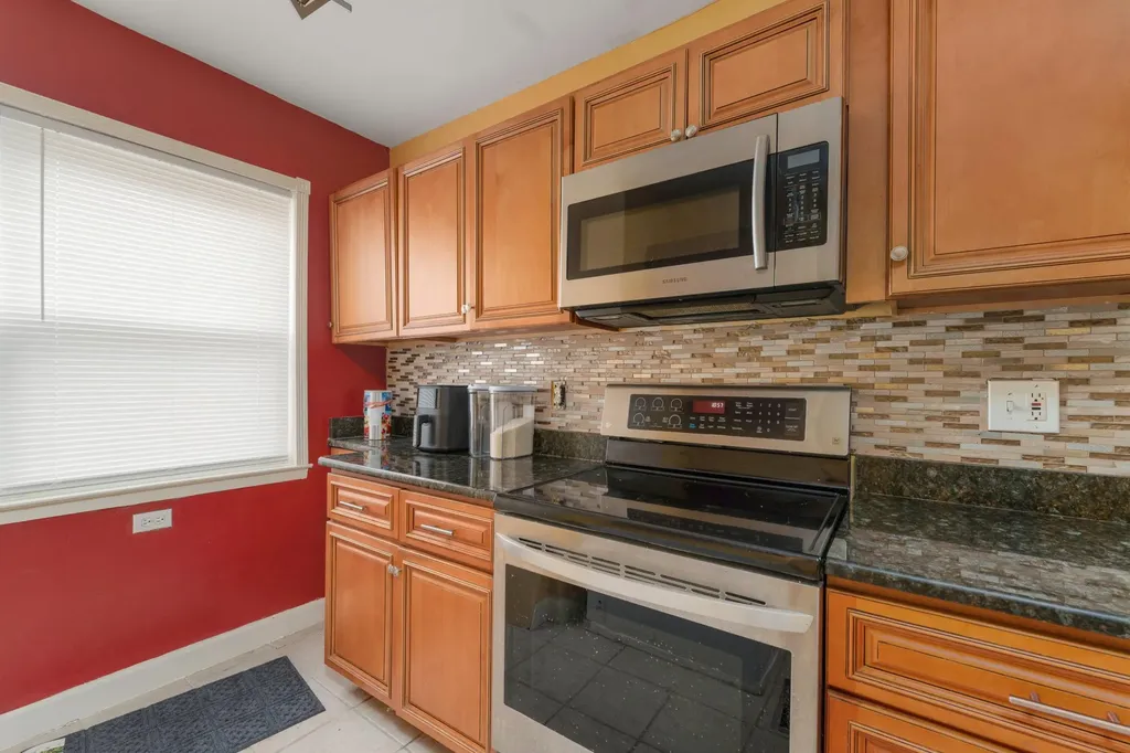 14914 Pinehurst Street Detroit City MI 48238