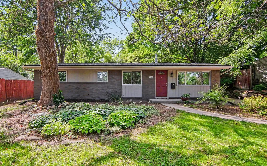 2731 Canterbury Road Ann Arbor City MI 48104