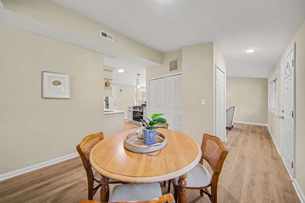2731 Canterbury Road Ann Arbor City MI 48104